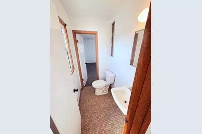 8707 W Petersik St, Milwaukee, WI 53224 - Photo 10