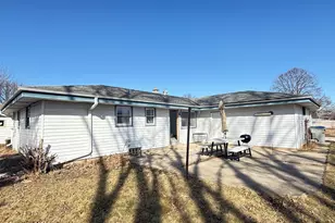 8707 W Petersik St, Milwaukee, WI 53224 - Photo 12