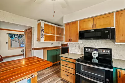 8508  Fox River Rd, Racine, WI 53185 - Photo 16