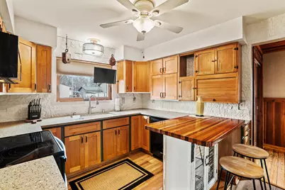 8508  Fox River Rd, Racine, WI 53185 - Photo 6