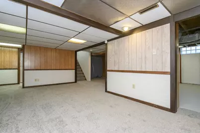 5300 W Euclid Ave, Milwaukee, WI 53219 - Photo 34