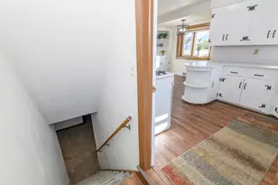 5300 W Euclid Ave, Milwaukee, WI 53219 - Photo 30