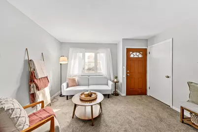 2863 S 34th St, Milwaukee, WI 53215 - Photo 8