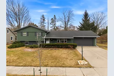 N75W7085  Linden St, Cedarburg, WI 53012 - Photo 1