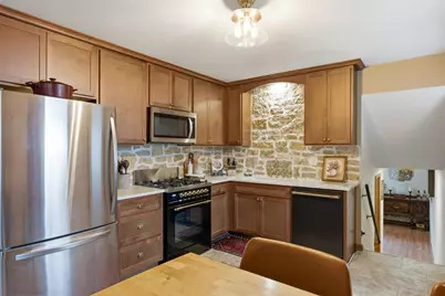 N75W7085  Linden St, Cedarburg, WI 53012 - Photo 12