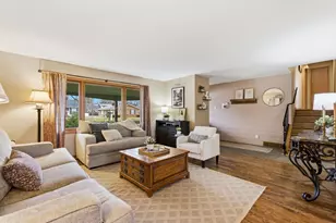 N75W7085 Linden St, Cedarburg, WI 53012 - Photo 8