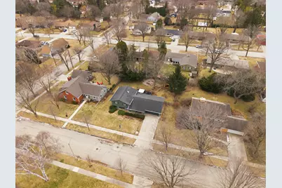 N75W7085  Linden St, Cedarburg, WI 53012 - Photo 34