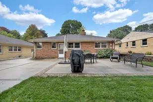 10615 W Woodward Ave, Wauwatosa, WI 53222 - Photo 16