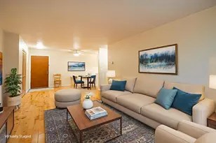 2025 E Greenwich Ave, Milwaukee, WI 53211 - Photo 8