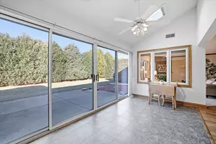 465 Hartford Square, Hartford, WI 53027 - Photo 28