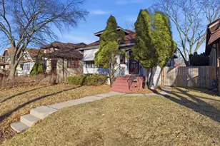 4058 N 24th Pl, Milwaukee, WI 53209 - Photo 2