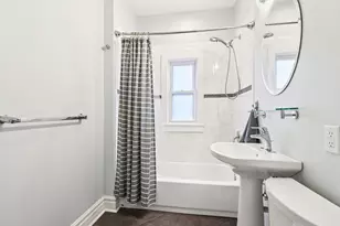 1425 E Russell Ave, Milwaukee, WI 53207 - Photo 20