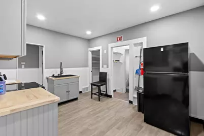 3722 N 23rd St, Milwaukee, WI 53206 - Photo 8