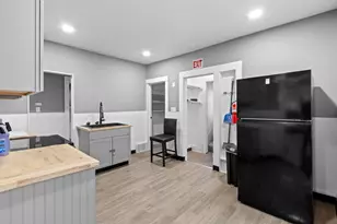 3722 N 23rd St, Milwaukee, WI 53206 - Photo 8