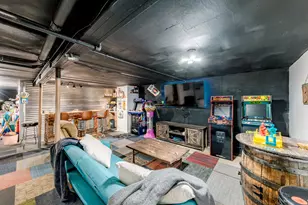 5725 Charles St, Racine, WI 53402 - Photo 24