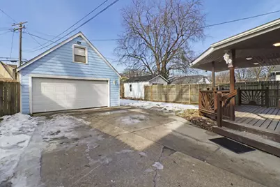 934  Cleveland Ave, Racine, WI 53405 - Photo 24