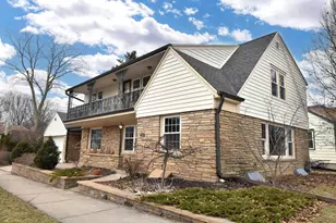 7200 W Locust St, Milwaukee, WI 53210 - Photo 36