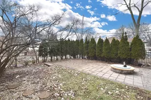 7200 W Locust St, Milwaukee, WI 53210 - Photo 40