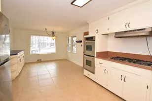 7200 W Locust St, Milwaukee, WI 53210 - Photo 10