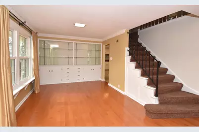 7200 W Locust St, Milwaukee, WI 53210 - Photo 6
