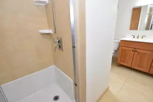 7200 W Locust St, Milwaukee, WI 53210 - Photo 20