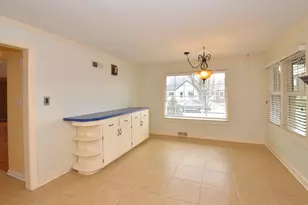 7200 W Locust St, Milwaukee, WI 53210 - Photo 14
