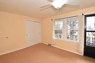 7200 W Locust St, Milwaukee, WI 53210 - Photo 26