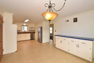 7200 W Locust St, Milwaukee, WI 53210 - Photo 12