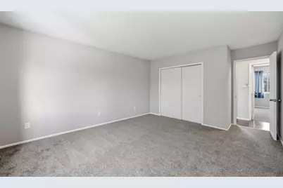 6113 W Calumet Rd, Milwaukee, WI 53223 - Photo 12