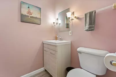 4958 W Colonial Ct, Greenfield, WI 53220 - Photo 12