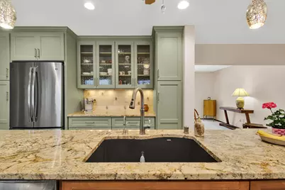 7953  Chapel Hill Ct, Franklin, WI 53132 - Photo 16