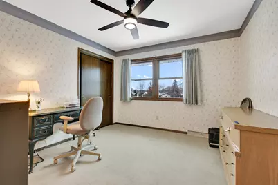 7953  Chapel Hill Ct, Franklin, WI 53132 - Photo 24