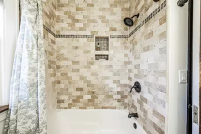 2867 N 72nd St, Milwaukee, WI 53210 - Photo 26