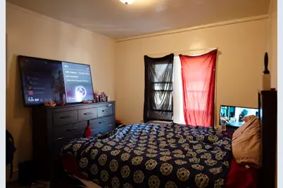 920 N 37th St, Milwaukee, WI 53208 - Photo 8