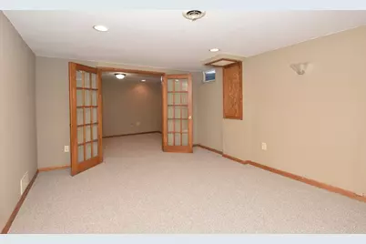 2940  Woodland Ct, Richfield, WI 53017 - Photo 34