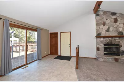 2940  Woodland Ct, Richfield, WI 53017 - Photo 6