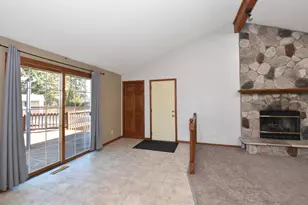 2940 Woodland Ct, Richfield, WI 53017 - Photo 6