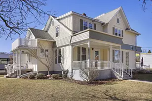 149 W Washington St, Burlington, WI 53105 - Photo 2