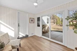 8424 N Fox Croft Ln, Fox Point, WI 53217 - Photo 16