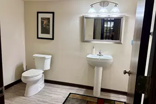 6183 S 40th St, Greenfield, WI 53221 - Photo 40