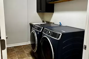 6183 S 40th St, Greenfield, WI 53221 - Photo 34