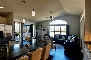 6183 S 40th St, Greenfield, WI 53221 - Photo 16