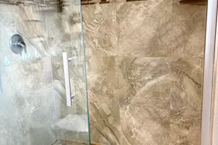 6183 S 40th St, Greenfield, WI 53221 - Photo 28