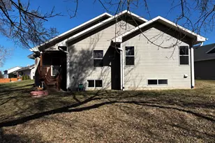 6183 S 40th St, Greenfield, WI 53221 - Photo 52