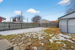 1910 Shoop St, Racine, WI 53404 - Photo 22