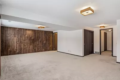 703  Hanson Ct, Onalaska, WI 54650 - Photo 22