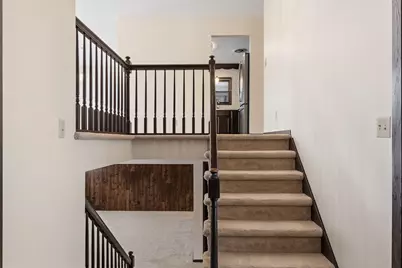 703  Hanson Ct, Onalaska, WI 54650 - Photo 2