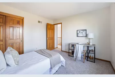 858  Laureate Dr, Pewaukee, WI 53072 - Photo 24