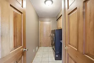 858 Laureate Dr, Pewaukee, WI 53072 - Photo 28