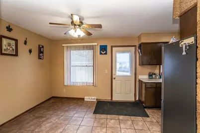 1511  Roosevelt Dr, West Bend, WI 53090 - Photo 6